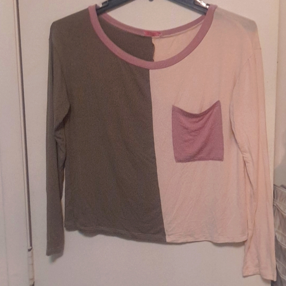 Women long sleeve blouse Pink lily Boutique